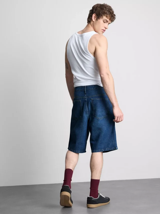 Pantaloni scurți din denim cu croială lejeră Pantaloni scurți din denim cu croială lejeră