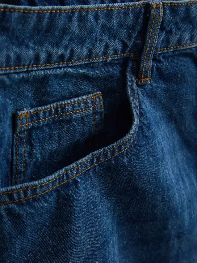 Pantaloni scurți din denim cu croială lejeră Pantaloni scurți din denim cu croială lejeră