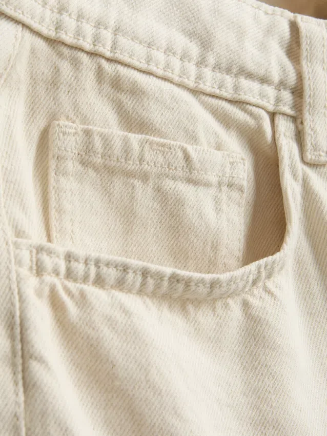 Pantaloni scurți din denim cu croială lejeră Pantaloni scurți din denim cu croială lejeră