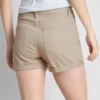 Pantaloni scurți din denim cu talie medie și tiv răsfrânt Pantaloni scurți din denim cu talie medie și tiv răsfrânt