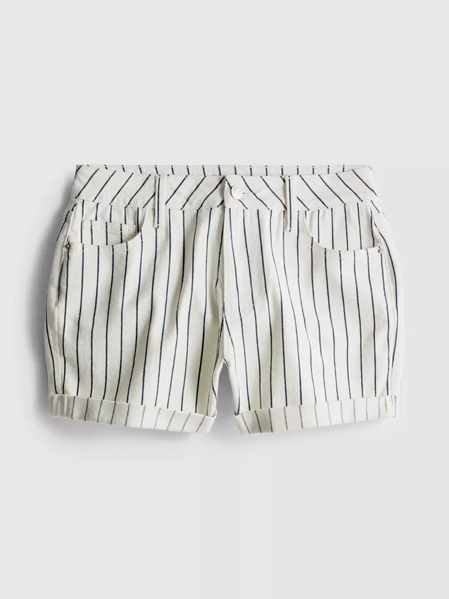 Pantaloni scurți din denim cu talie medie și tiv răsfrânt Pantaloni scurți din denim cu talie medie și tiv răsfrânt