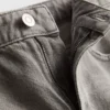Pantaloni Scurți din denim cu tiv nefinisat Pantaloni Scurți din denim cu tiv nefinisat