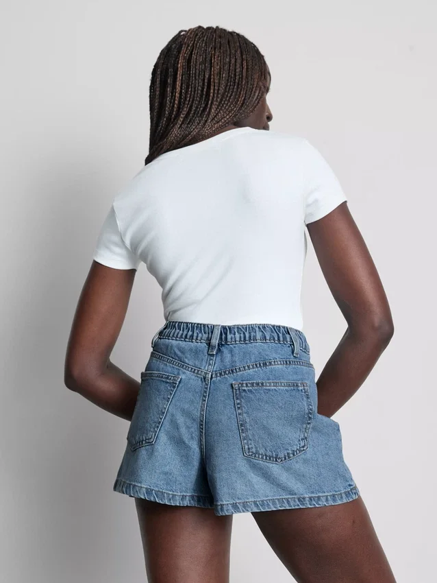 Pantaloni scurți din denim de bumbac, cu croi în A Pantaloni scurți din denim de bumbac, cu croi în A
