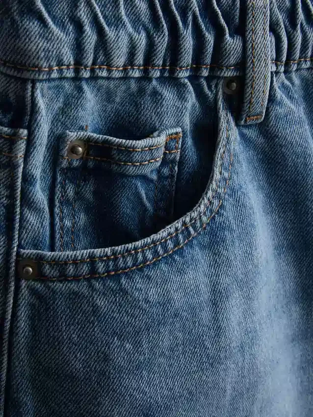Pantaloni scurți din denim de bumbac, cu croi în A Pantaloni scurți din denim de bumbac, cu croi în A