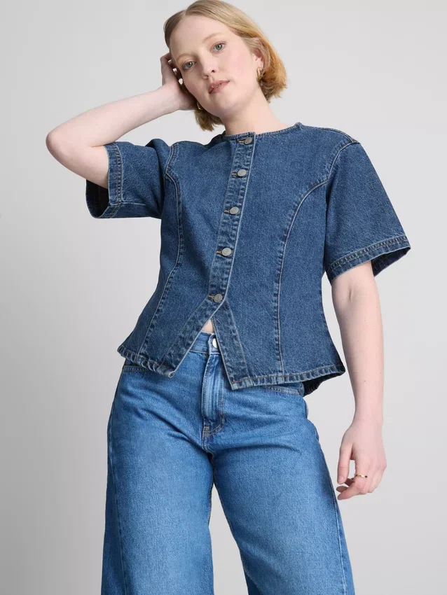 Pantaloni Scurți din denim de bumbac cu mâneci scurte strânse la talie Pantaloni Scurți din denim de bumbac cu mâneci scurte strânse la talie