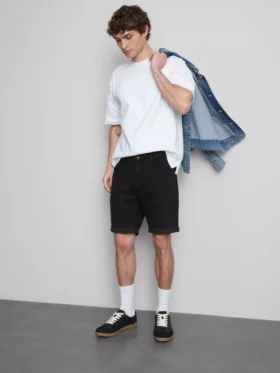 Pantaloni scurți din denim slim cu talie medie
