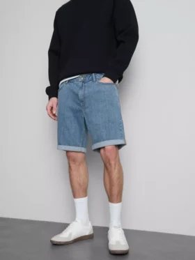 Pantaloni scurți din denim slim cu talie medie Pantaloni scurți din denim slim cu talie medie