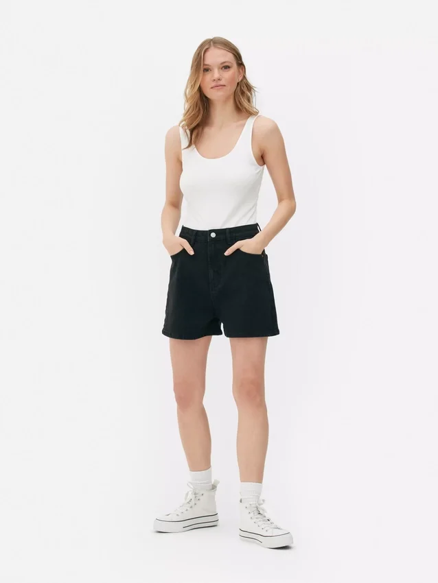 Pantaloni scurți din denim tip „mom” Pantaloni scurți din denim tip „mom”