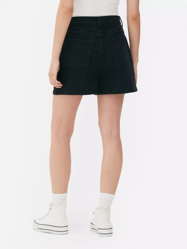 Pantaloni scurți din denim tip „mom” Pantaloni scurți din denim tip „mom”