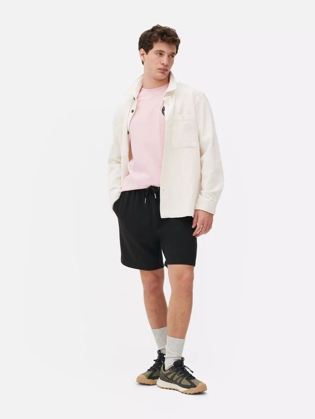 Pantaloni scurți din tricou cu șnur Pantaloni scurți din tricou cu șnur