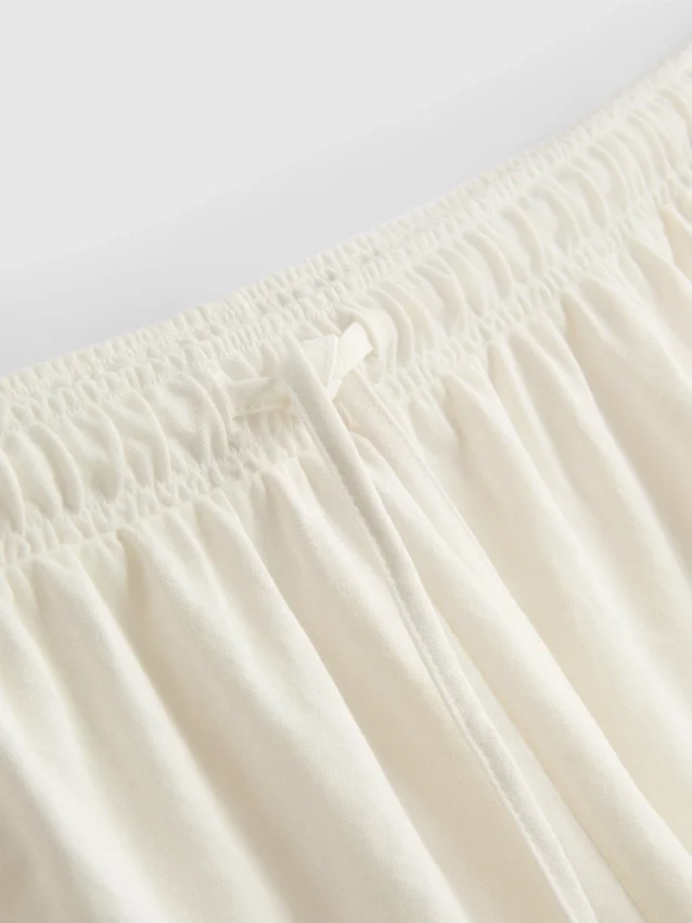 Pantaloni scurți lejer, cu șnur Pantaloni scurți lejer, cu șnur