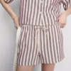 Pantaloni scurți oxford cu dungi și talie înaltă Pantaloni scurți oxford cu dungi și talie înaltă