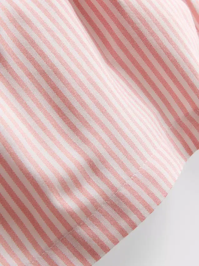 Pantaloni scurți oxford cu dungi și talie înaltă Pantaloni scurți oxford cu dungi și talie înaltă