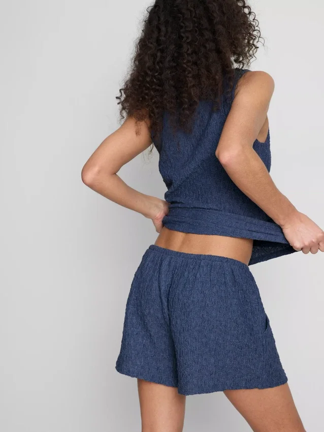 Pantaloni Scurți relaxați, cu aspect șifonat, de la Paula Echevarría Pantaloni Scurți relaxați, cu aspect șifonat, de la Paula Echevarría