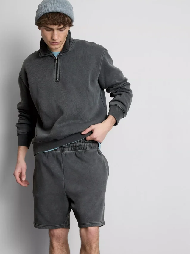 Pantaloni scurți spălați, cu talie elastică Pantaloni scurți spălați, cu talie elastică