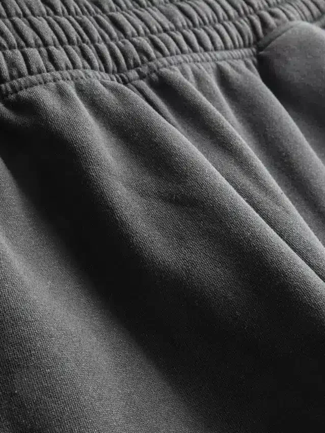 Pantaloni scurți spălați, cu talie elastică Pantaloni scurți spălați, cu talie elastică