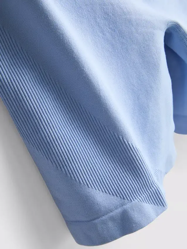 Pantaloni scurți sport fără cusături, cu efect de strângere Pantaloni scurți sport fără cusături, cu efect de strângere