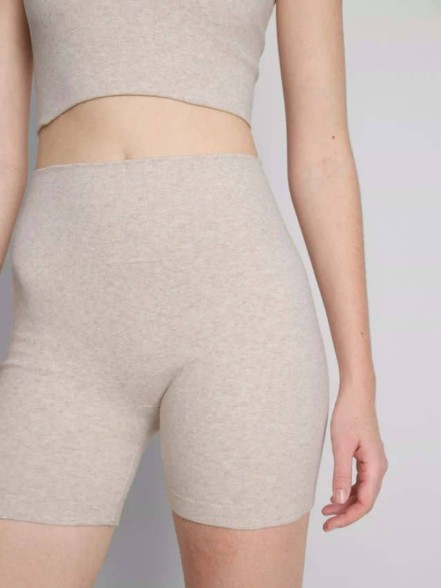 Pantaloni scurți sport fără cusături, cu nervuri Pantaloni scurți sport fără cusături, cu nervuri