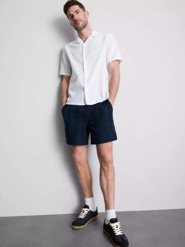 Pantaloni scurți texturați cu șnur Pantaloni scurți texturați cu șnur