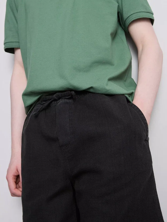 Pantaloni scurți texturați cu șnur Pantaloni scurți texturați cu șnur