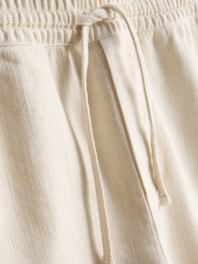 Pantaloni scurți texturați cu șnur Pantaloni scurți texturați cu șnur