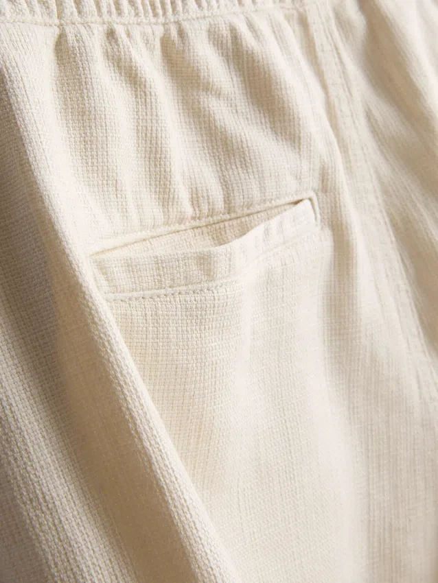 Pantaloni scurți texturați cu șnur Pantaloni scurți texturați cu șnur