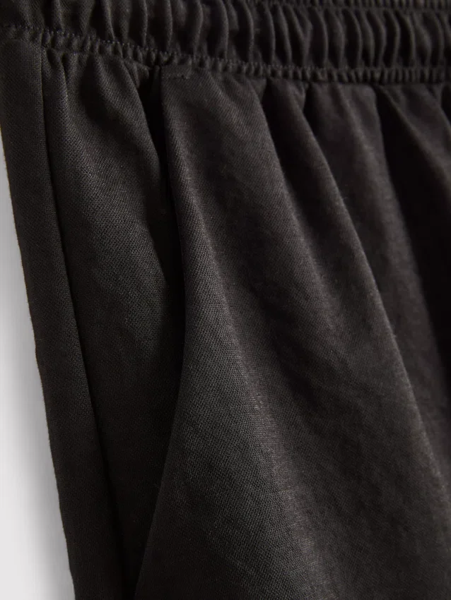 Pantaloni scurți texturați cu șnur Pantaloni scurți texturați cu șnur