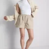 Pantaloni scurți utilitari din denim de bumbac Pantaloni scurți utilitari din denim de bumbac