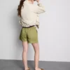 Pantaloni scurți utilitari din denim de bumbac Pantaloni scurți utilitari din denim de bumbac