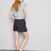 Pantaloni scurți utilitari din denim de bumbac Pantaloni scurți utilitari din denim de bumbac