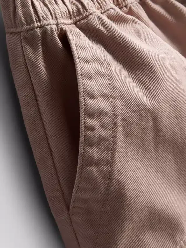 Pantaloni scurți utilitari din denim de bumbac Pantaloni scurți utilitari din denim de bumbac