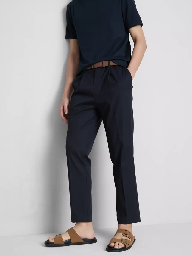 Pantaloni slim fit cu finisaj pufos „The Edit” Pantaloni slim fit cu finisaj pufos „The Edit”