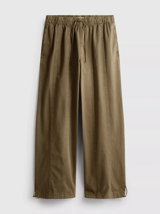 Pantaloni utilitari cu croi larg și detalii la cusături Pantaloni utilitari cu croi larg și detalii la cusături