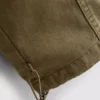 Pantaloni utilitari cu croi larg și detalii la cusături Pantaloni utilitari cu croi larg și detalii la cusături