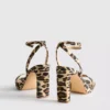 Pantofi cu toc și textură de leopard