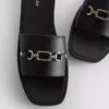 Papuci din imitație de piele