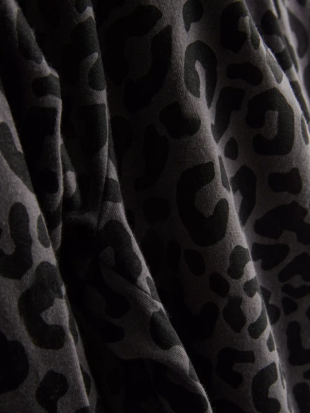 Pijamale Bratz din bumbac cu imprimeu leopard Pijamale Bratz din bumbac cu imprimeu leopard