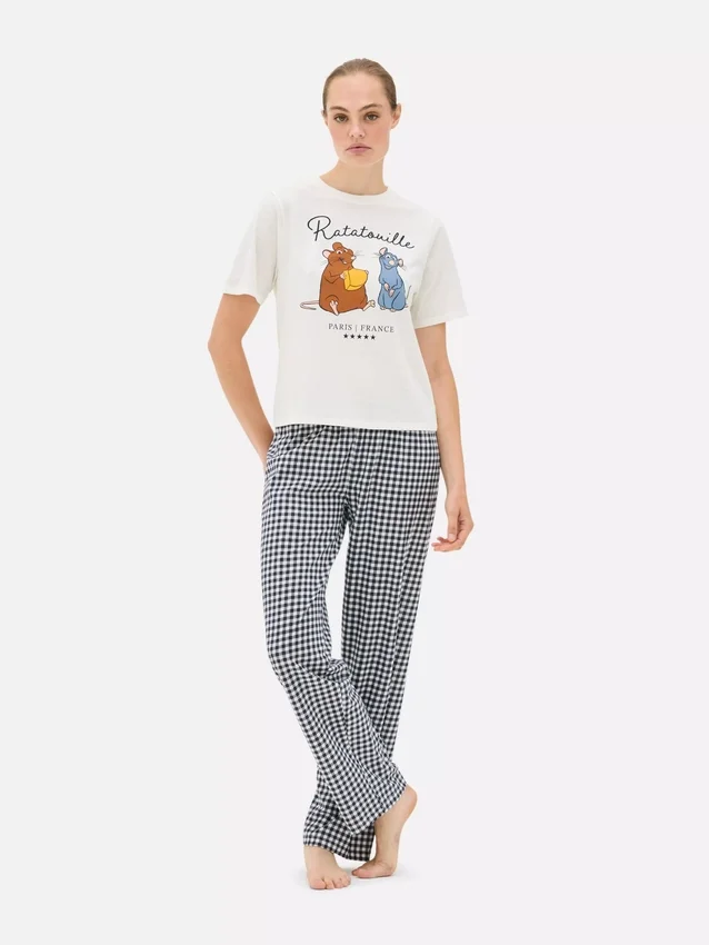 Pijamale cu imprimeu cu personaje Disney Pijamale cu imprimeu cu personaje Disney
