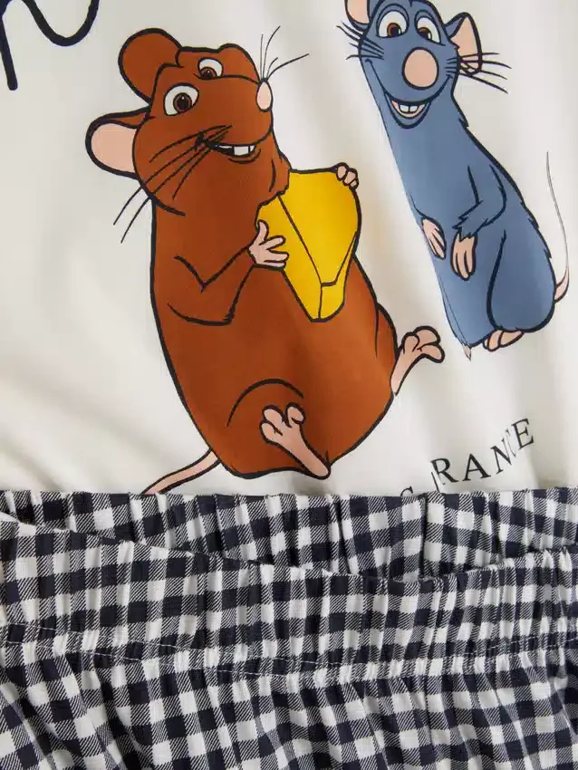 Pijamale cu imprimeu cu personaje Disney Pijamale cu imprimeu cu personaje Disney