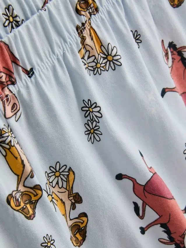 Pijamale cu imprimeu „Hakuna Matata” din filmul Disney „Regele Leu” Pijamale cu imprimeu „Hakuna Matata” din filmul Disney „Regele Leu”