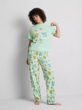 Pijamale cu imprimeu „Monsters Inc.” de la Disney Pixar