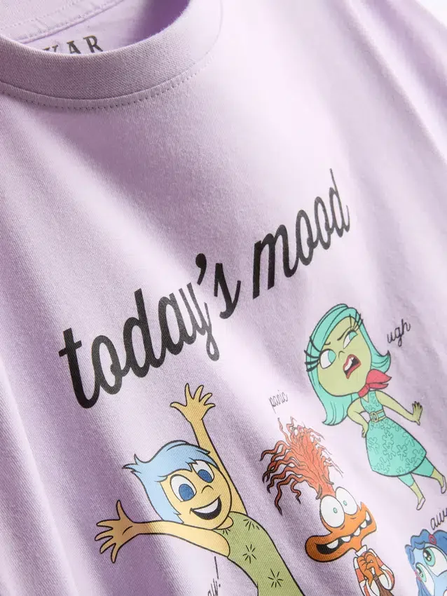 Pijamale cu personaje și imprimeu „Inside Out” de la Disney Pixar Pijamale cu personaje și imprimeu „Inside Out” de la Disney Pixar