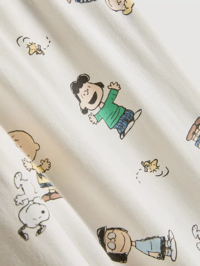 Pijamale cu personajul grafic Snoopy din Peanuts Pijamale cu personajul grafic Snoopy din Peanuts