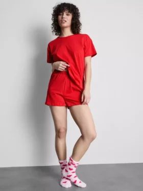 Pijamale cu tricou și pantaloni scurți