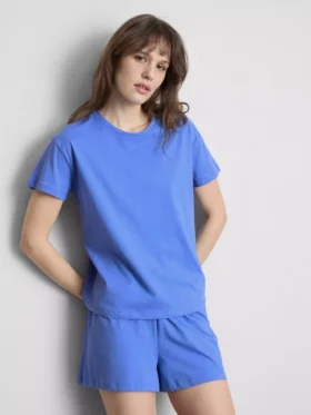 Pijamale cu tricou și pantaloni scurți