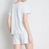 Pijamale cu tricou și pantaloni scurți Pijamale cu tricou și pantaloni scurți