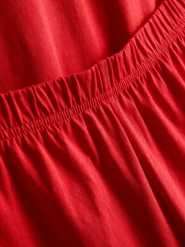Pijamale cu tricou și pantaloni scurți Pijamale cu tricou și pantaloni scurți