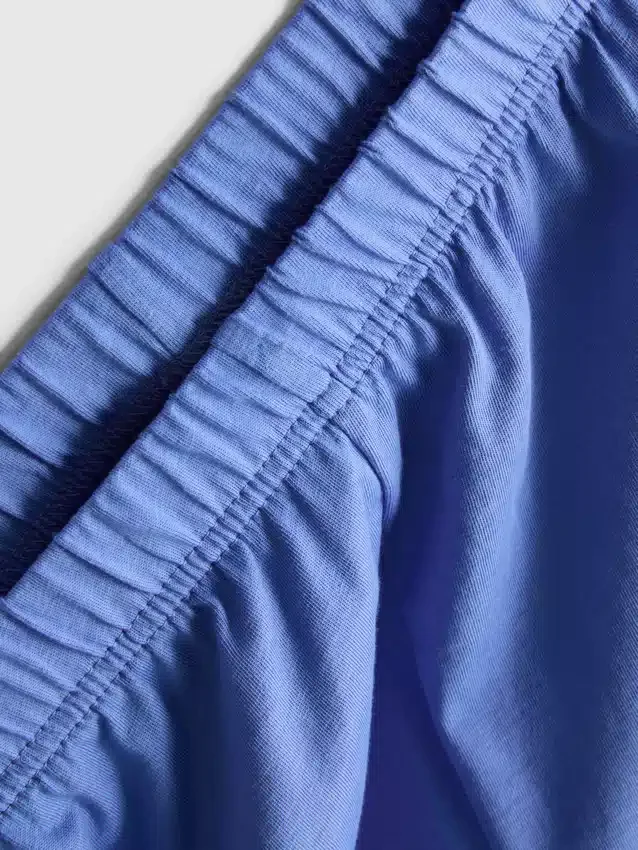 Pijamale cu tricou și pantaloni scurți Pijamale cu tricou și pantaloni scurți