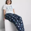 Pijamale cu tricou „Stitch” de la Disney Pijamale cu tricou „Stitch” de la Disney