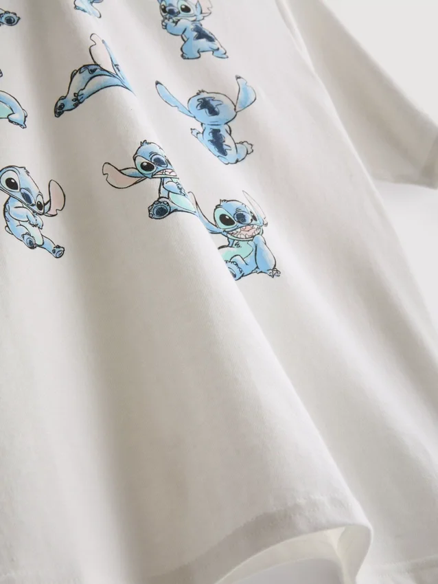 Pijamale cu tricou „Stitch” de la Disney Pijamale cu tricou „Stitch” de la Disney